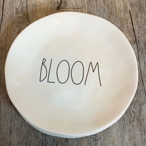Rae Dunn Plates